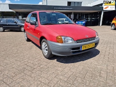 Toyota Starlet - 1.3-16V XLi Automaat