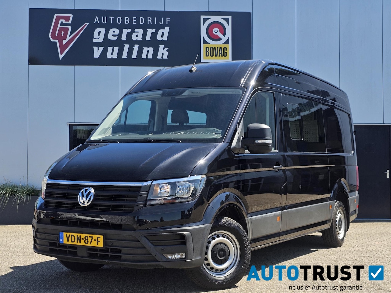 Volkswagen Crafter - 2.0TDI L3H3 Highline ELEKTR SCHUIFDEUR INRICHTING - AutoWereld.nl