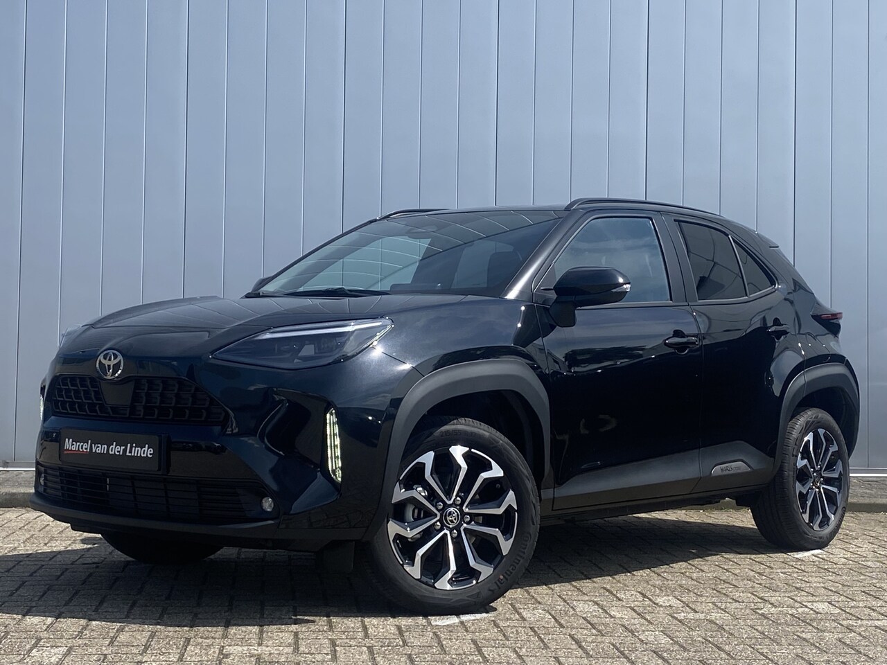 Toyota Yaris Cross - 1.5 Hybrid 130 Dynamic Comfort Pack Parkeersensoren Dodehoek Detectie Stoel Stuurverwarmin - AutoWereld.nl