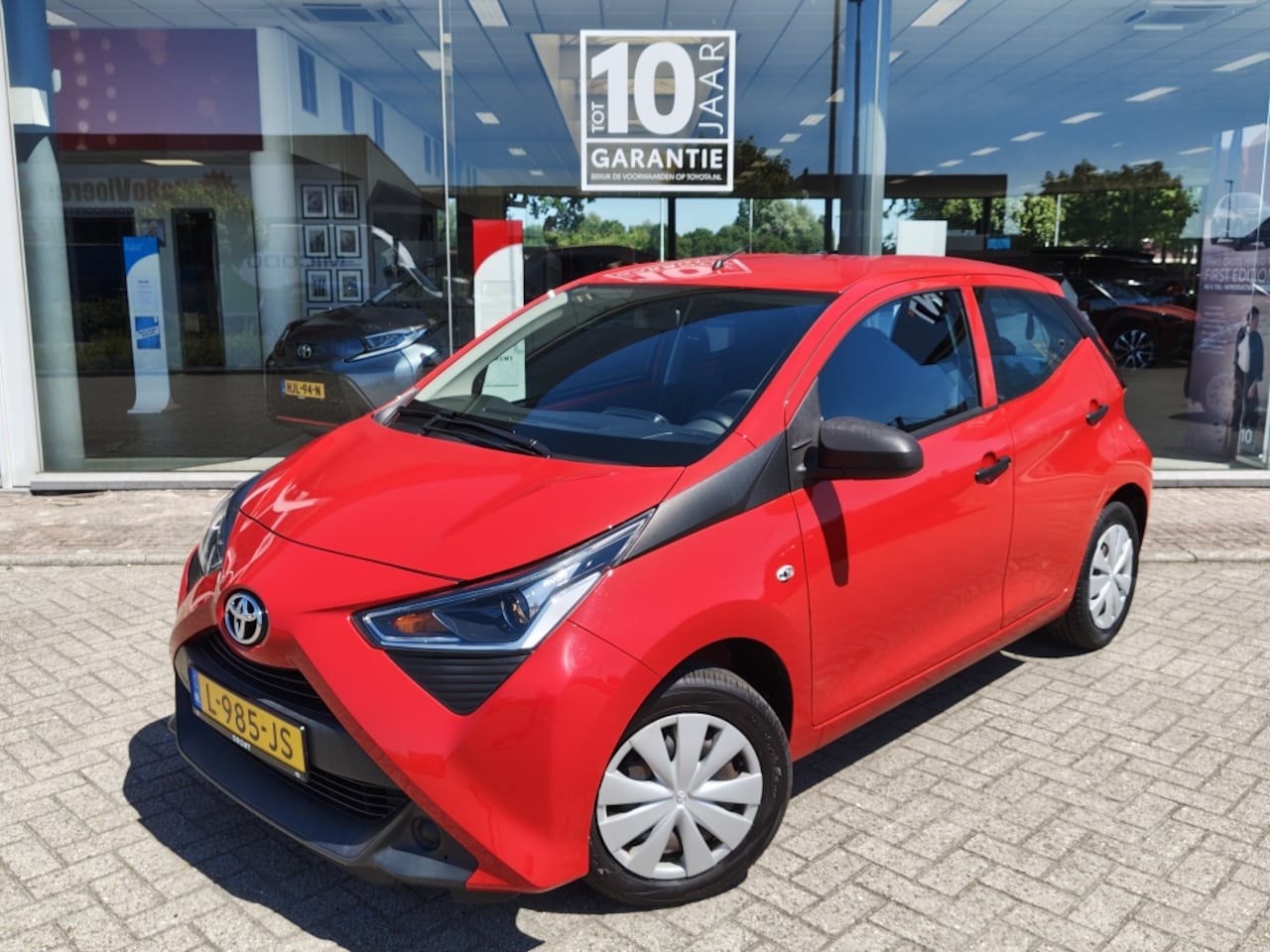 Toyota Aygo - 1.0 VVT-i x-fun | Airco | DAB | Bluetooth | El. Ramen | - AutoWereld.nl