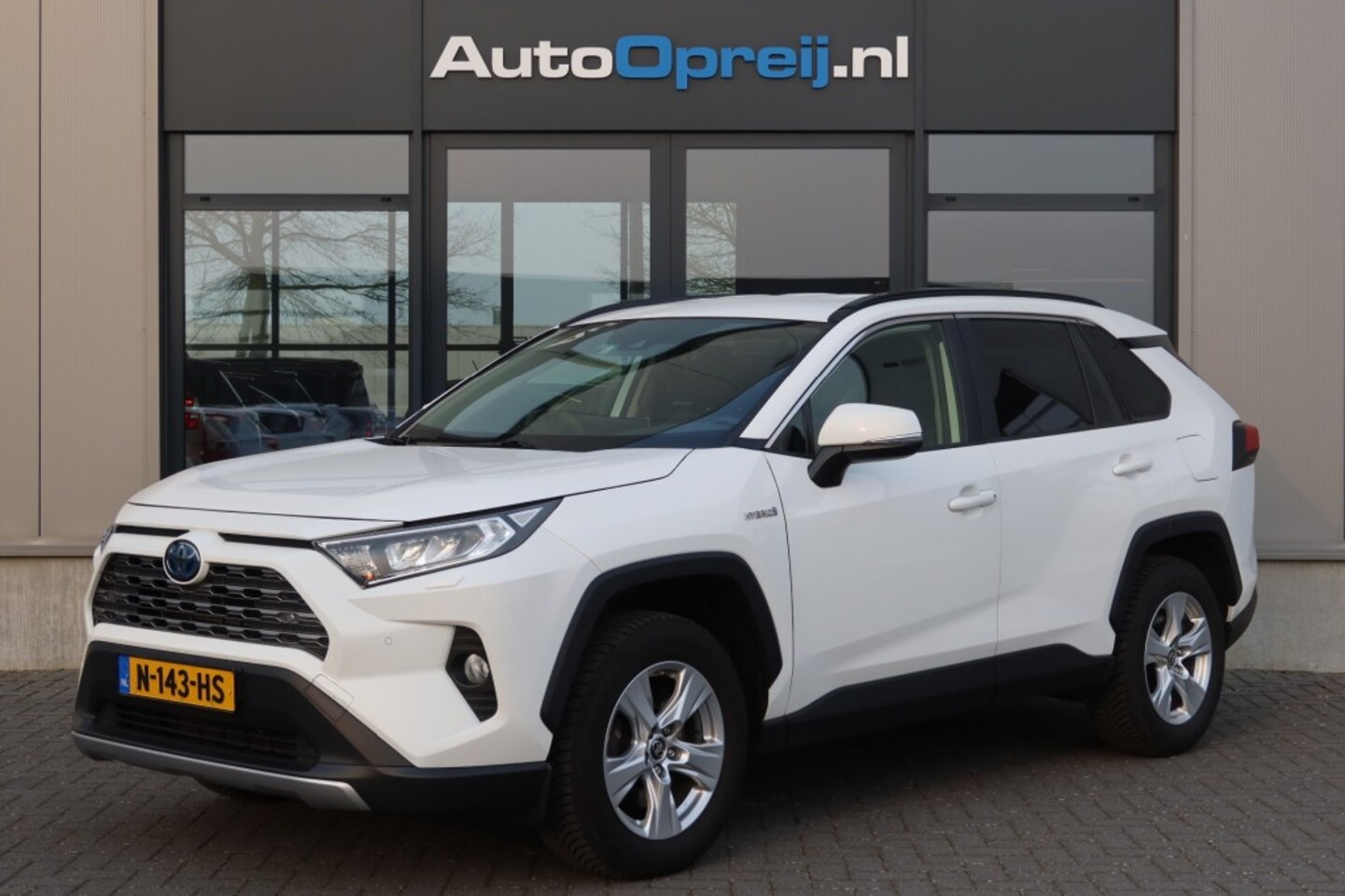 Toyota RAV4 - 2.5 Hybrid 178pk Business Intro Automaat Leder bekl. NAVI, Camer - AutoWereld.nl