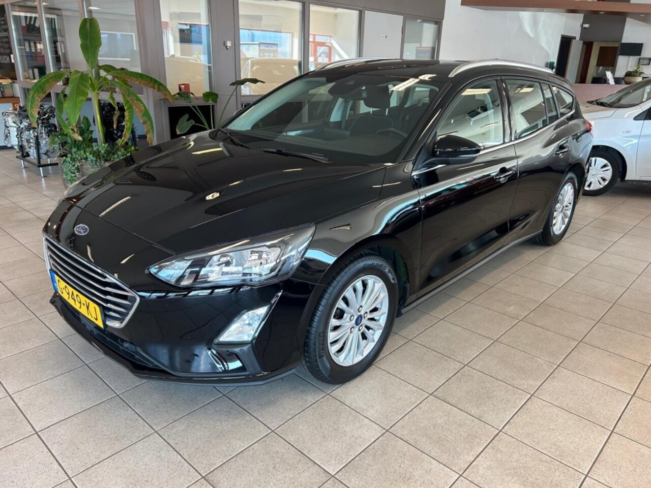 Ford Focus - 1.0 ECOB. TIT. BNS - AutoWereld.nl