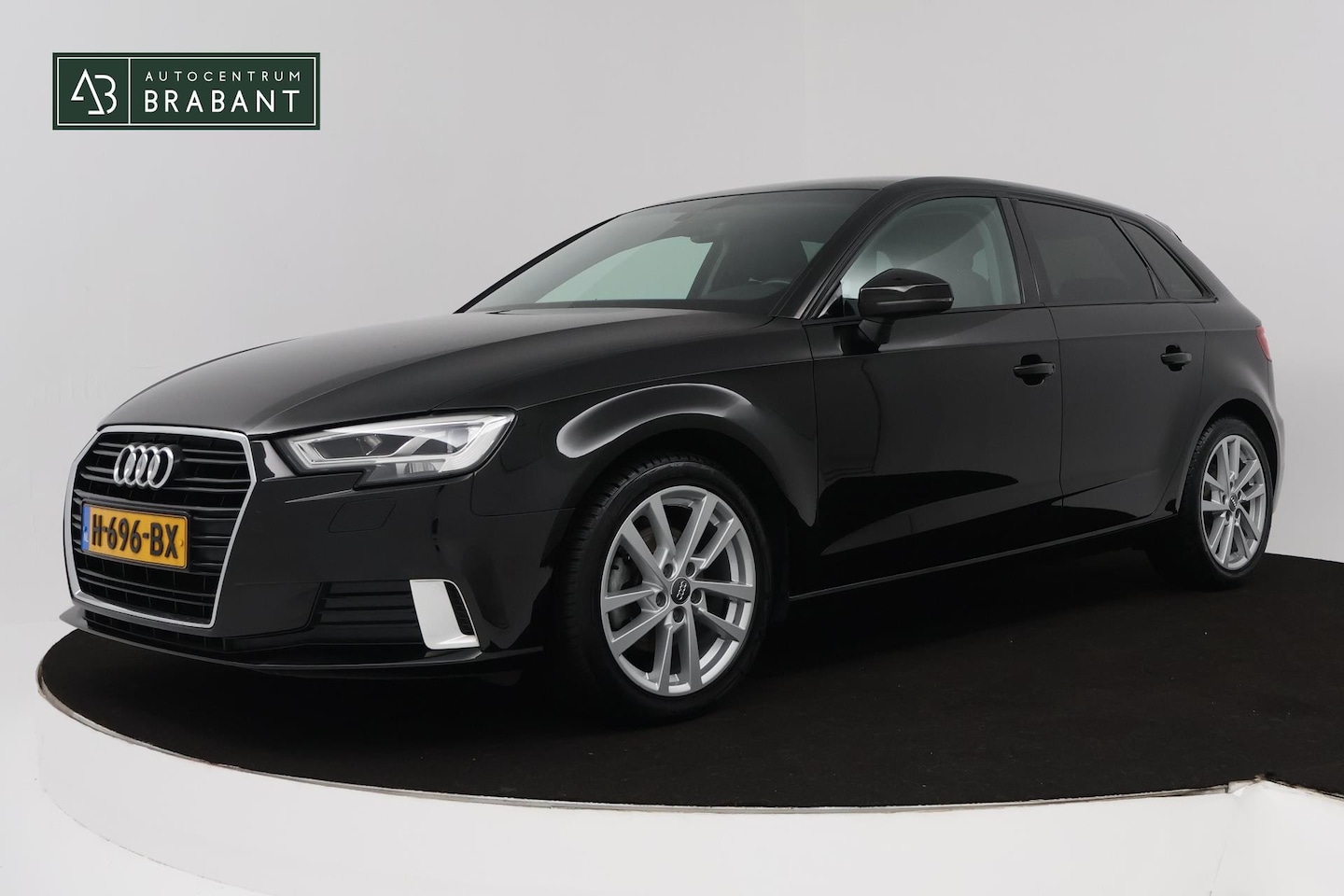 Audi A3 Sportback - 30 TFSI Advance (PARKEERSENSOREN, DIGITAAL DASHBOARD, CRUISE CONTROL, NAVIGATIE) - AutoWereld.nl