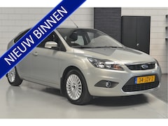 Ford Focus - 1.8 Limited // CLIMA // CRUISE // NAVI // TREKHAAK //