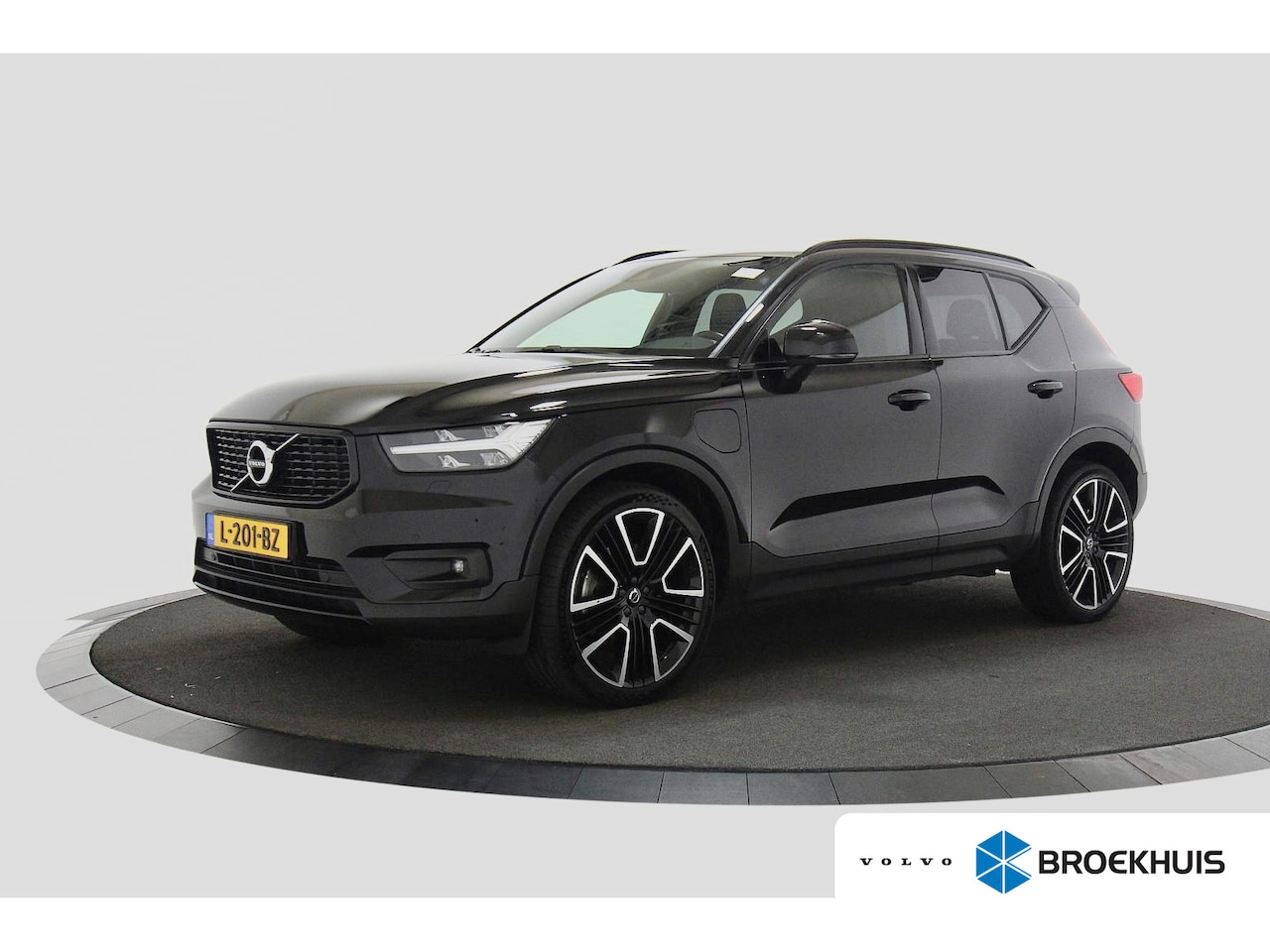 Volvo XC40 - 1.5 T5 Recharge R-Design | Pilot Assist | Harman/Kardon | 21" | Camera | - AutoWereld.nl