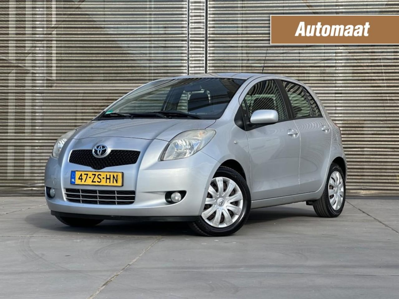 Toyota Yaris - 1.3 VVTi Sol MMT AIRCO/AUTOMAAT !! APK 3-6-2026 !! - AutoWereld.nl