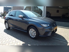 SEAT Ibiza - 1.0 TSI Eco-Style / A.C / CRUISE / P.D.C / L.M.V / Stoelverwarm