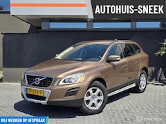 Volvo XC60 - 2.0T Kinetic | Super netjes | Rijk uitgerust
