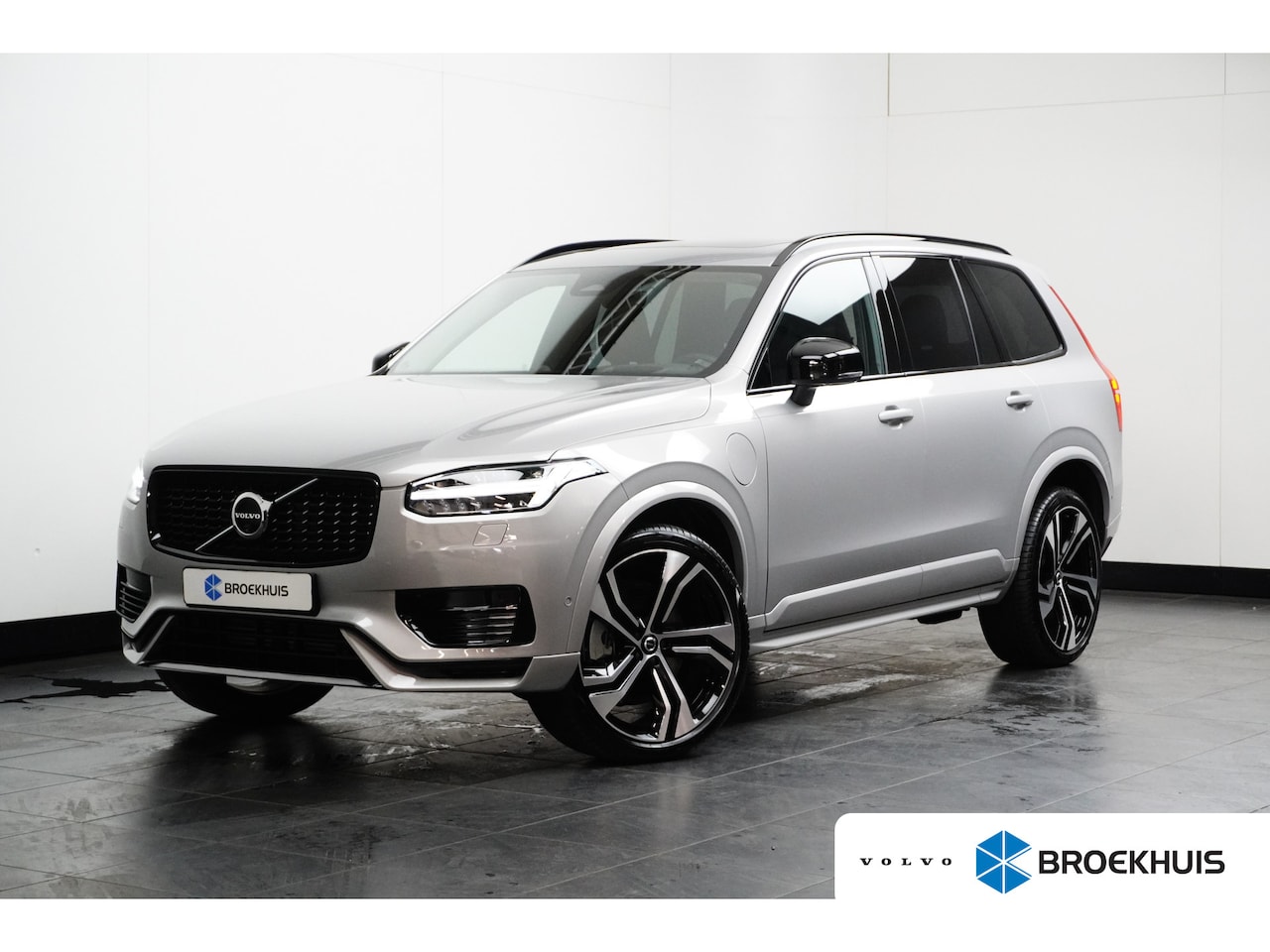 Volvo XC90 - T8 Ultimate Dark | B&W | HUD | Luchtvering | Trekhaak | 360 | Stoelventilatie | - AutoWereld.nl