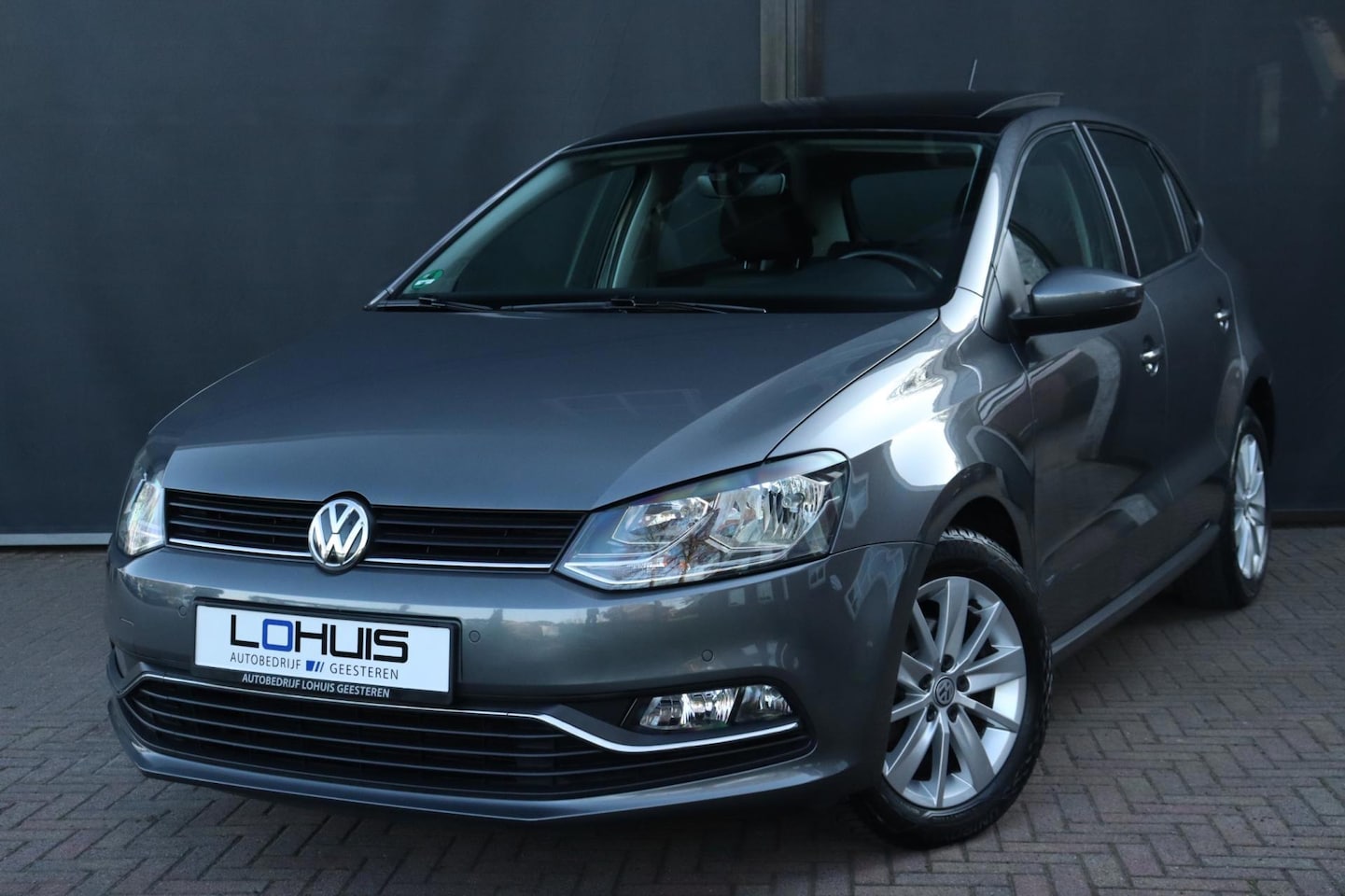 Volkswagen Polo - 1.0 Comfortline PANO | CruiseControl | ClimaControl | BT-Audio | 1e Eigenaar - AutoWereld.nl