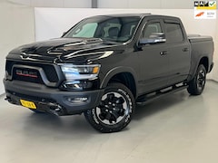 Dodge Ram 1500 - 5.7 V8 4x4 Crew Cab Rebel / Pano / LPG / Luchtvering