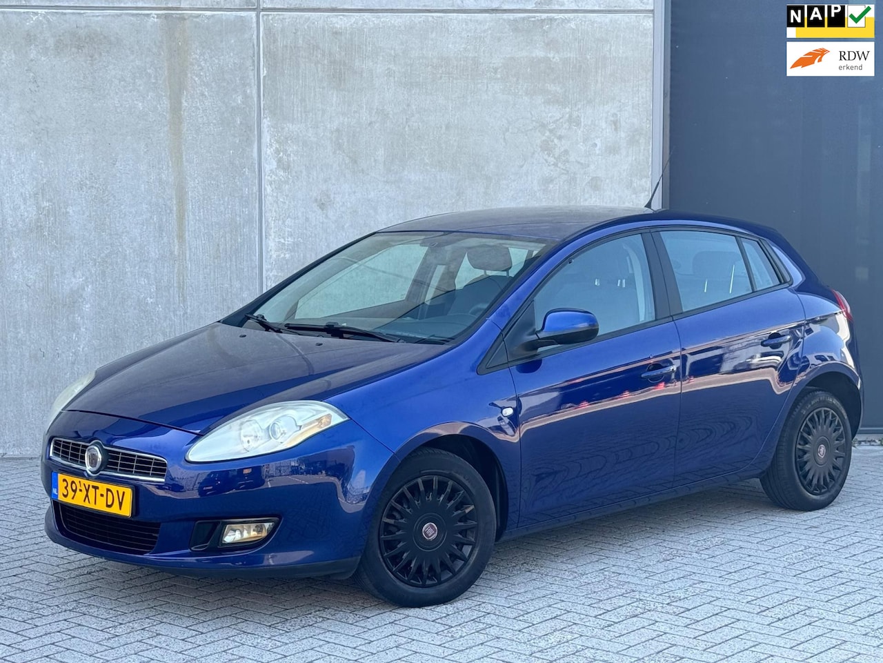 Fiat Bravo - 1.4 Dynamic 5DR 2007 Blauw AIRCO|NAP|APK 03-2026 - AutoWereld.nl