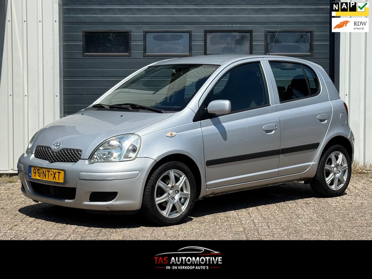 Toyota Yaris - 1.3 VVT-i Sol 2e EIG / AUTOMAAT / AIRCO / NAP - AutoWereld.nl
