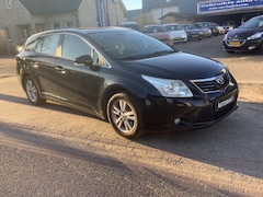 Toyota Avensis - 1.8 VVTI DYNAMIC Automaat