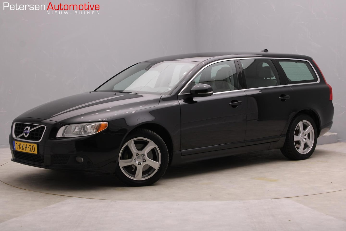 Volvo V70 - 2.0 D4 Nordic *Leder* Camera* Vol* Onderhoudshistorie* - AutoWereld.nl