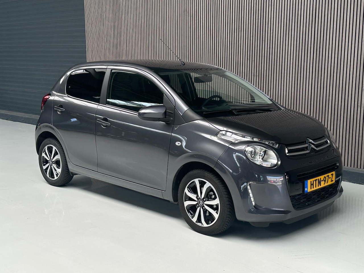 Citroën C1 - 1.0 VTi Shine Carplay | Cruise Control | Camera - AutoWereld.nl