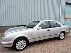 Mercedes-Benz 220 - CDI Elegance nieuwe APK Automaat Cruise CTRL