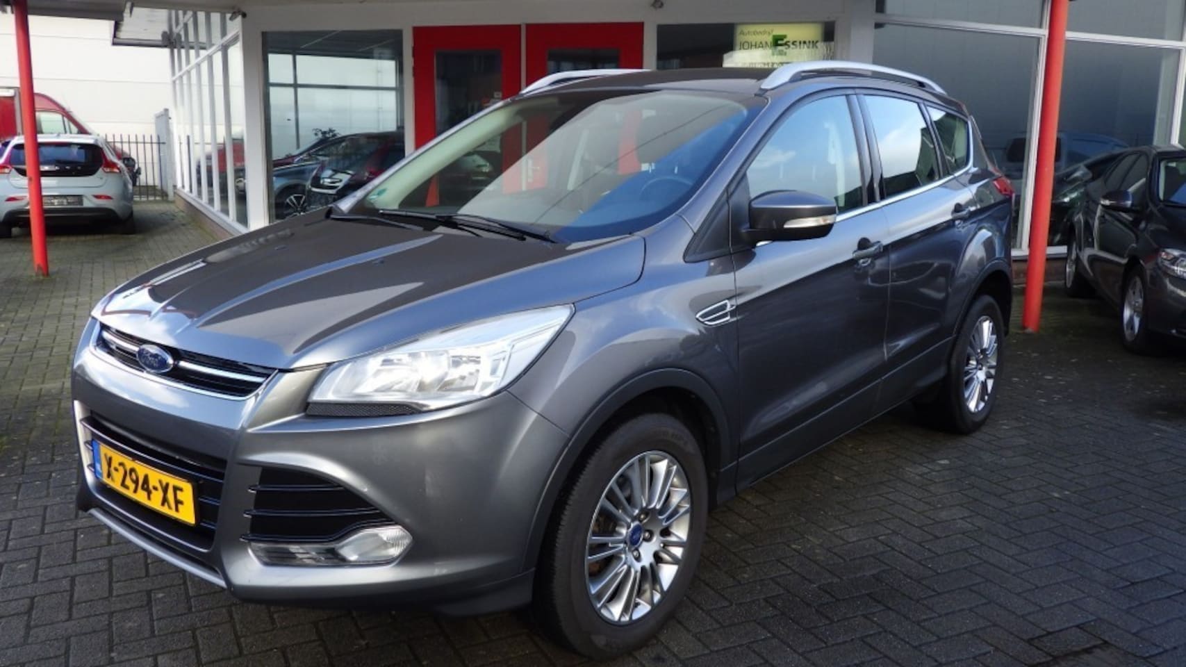 Ford Kuga - 2 1,6 150PK Titanium NIEUWE DISTRIBUTIERIEM-TREKHAAK - AutoWereld.nl