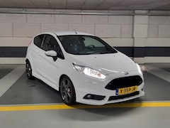 Ford Fiesta - 1.6 ST2