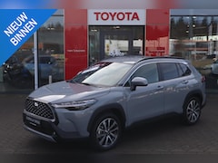 Toyota Corolla Cross - 2.0 HYBRID 200 STYLE NIEUW&DIRECT LEVERBAAR STOELVERW. EL-ACHTERKLEP NAVI PARK-SENSOREN BL