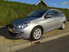 Peugeot 308 - 1.2 SW STYLE 131 Pk -Automaat-Navi-Cruise-Pdc-Media app-Usb-Blt