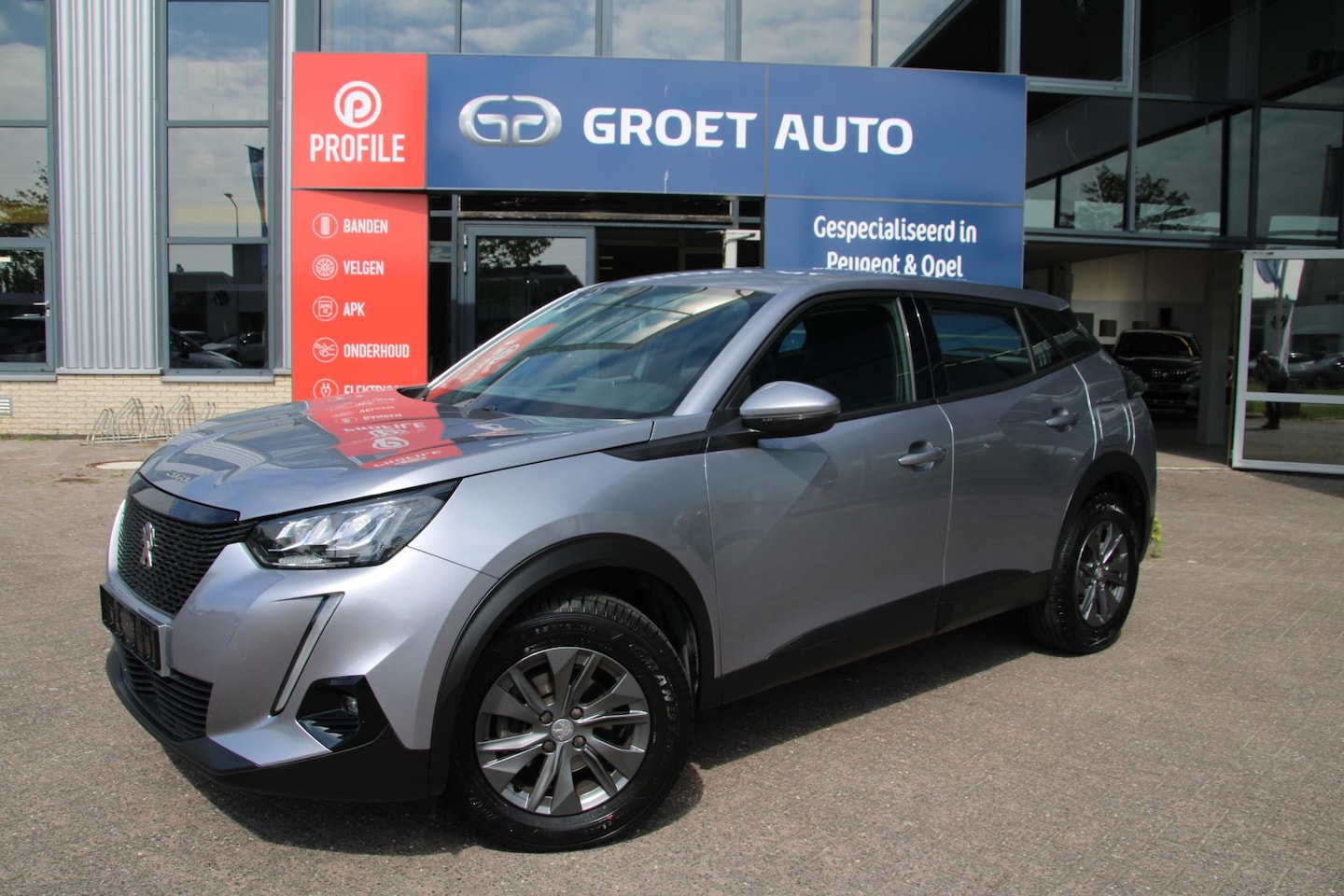 Peugeot 2008 - 1.2 PureTech 130pk Active Pack Automaat Airco Navi Camera Carplay - AutoWereld.nl