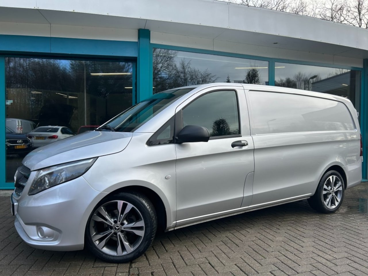 Mercedes-Benz Vito - 114 CDI Automaat, Lang, L2, 18 inch, Cruise,  Trekhaak, NAP - AutoWereld.nl