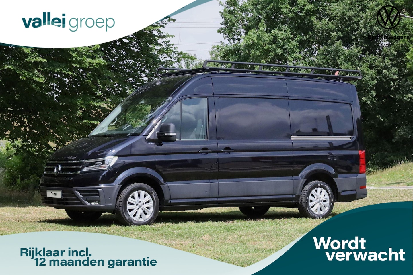 Volkswagen Crafter - 35 2.0 TDI 177 pk Highline L3H3 | LED | Achteruitrijcamera | Trekhaak | Imperiaal | 17 inc - AutoWereld.nl