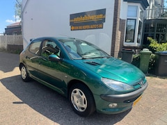 Peugeot 206 - 1.4 Gentry