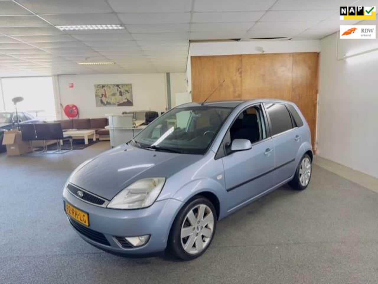 Ford Fiesta - 1.3 Futura Apk Nieuw,Airco,E-Ramen,N.A.P,Lm velgen,5Deurs,2 sleutels + Boekjes,Topstaat!! - AutoWereld.nl