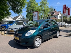 Toyota Yaris - 1.3 VVTI TERRA 5-DEURS / ELEK. RAMEN / RADIO-CD / METALLIC LAK