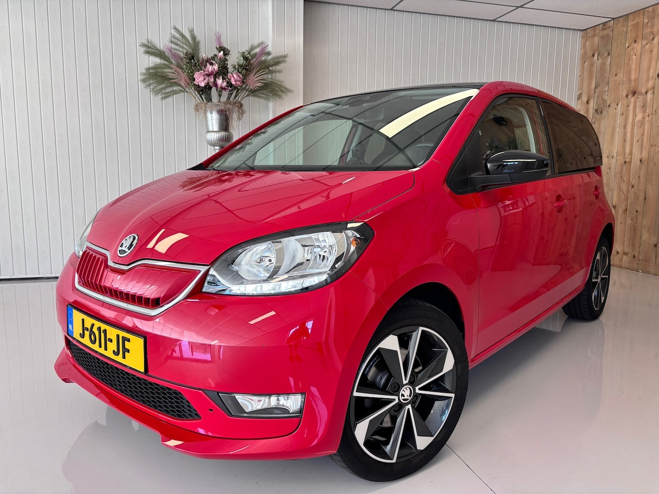 Skoda Citigo e-iV - EV Style EV STYLE, NAVI, DRS, 5CRUISE CONTROL, NL AUTO, 1E EIGENAAR, NAP, ETC...... - AutoWereld.nl