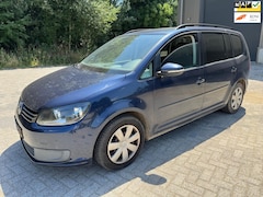 Volkswagen Touran - 1.6 TDI Highline BlueMotion StandK ParkP CruiseC ClimaT