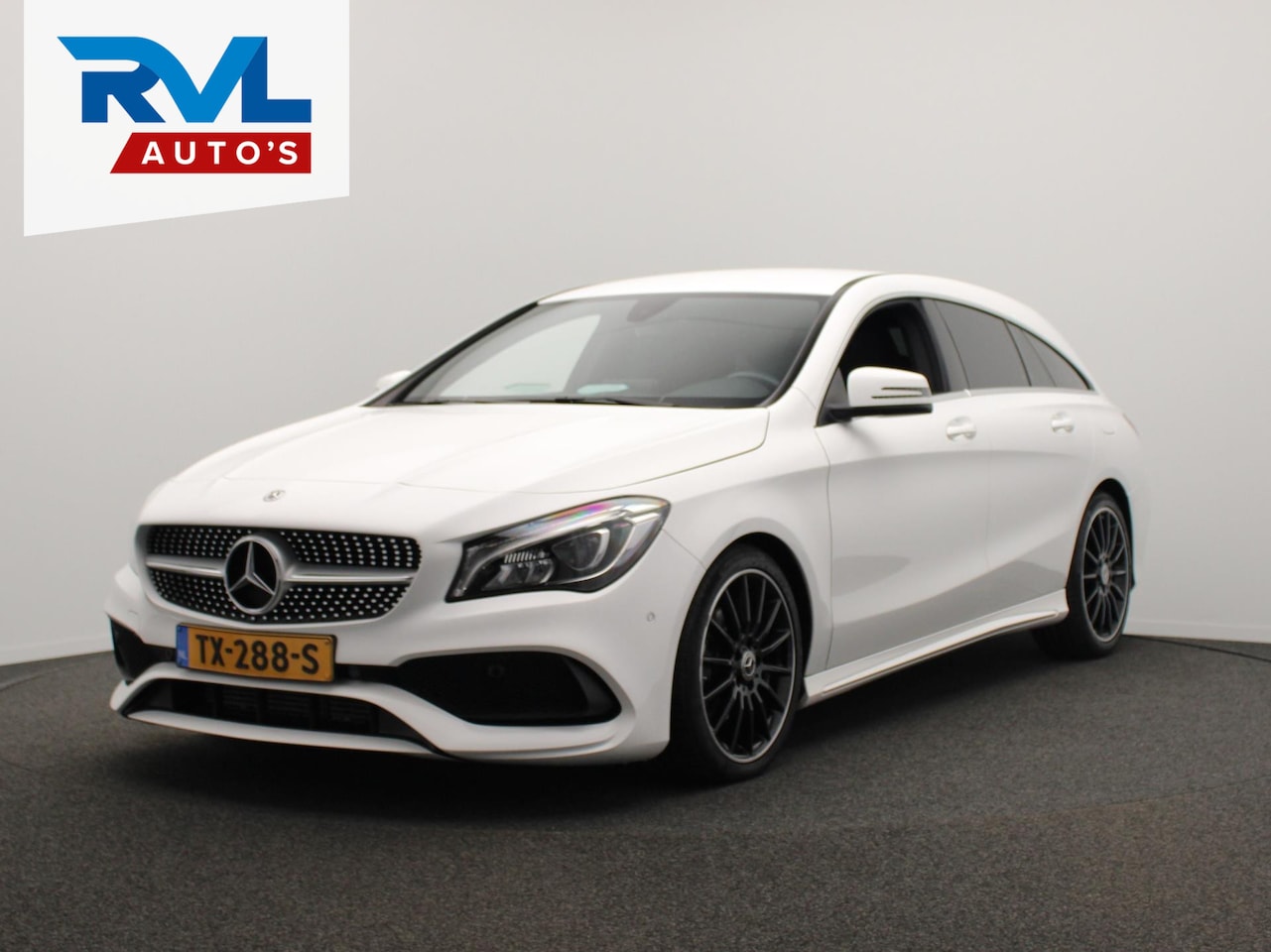 Mercedes-Benz CLA-klasse Shooting Brake - 180 Business Solution AMG Alcantara Camera Origineel NL - AutoWereld.nl