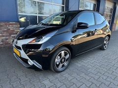 Toyota Aygo - 1.0 VVT-I X-CITE CLIMA. CAMERA. LM VELGEN. KEYLESS. ALL.IN