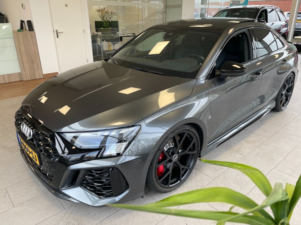 Audi RS3 - 2.5 TFSI RS 3 QUATTRO RS3 Limousine - AutoWereld.nl