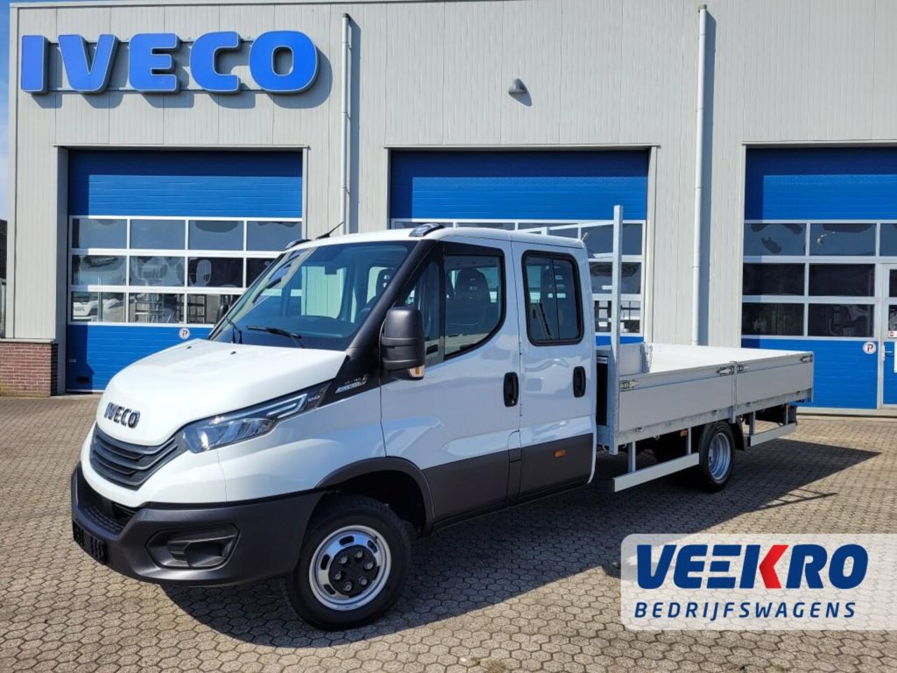 Iveco Daily - 40C16 met 3.0 liter motor en 160 PK, 3500 KG trekgewicht! - AutoWereld.nl