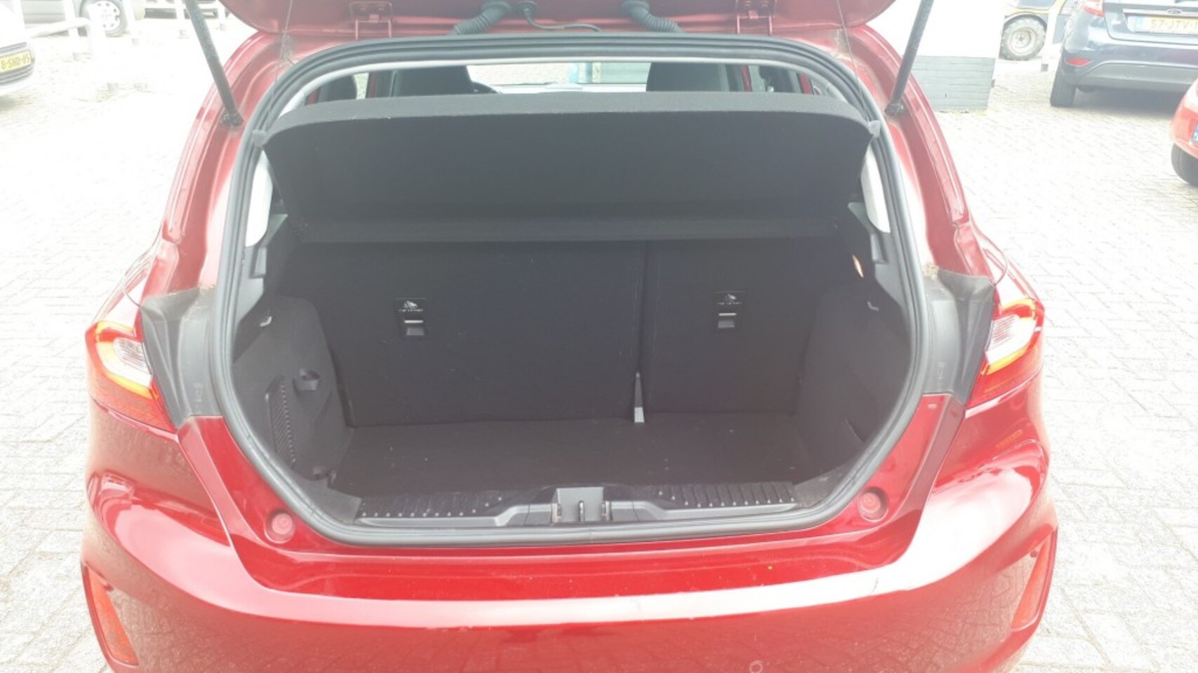 Ford Fiesta - 1.0 Ecoboost Titanium CLIMA/CRUISE/RADIO DAB/NAVI/PDC+CAMERA/LMV/ENZ