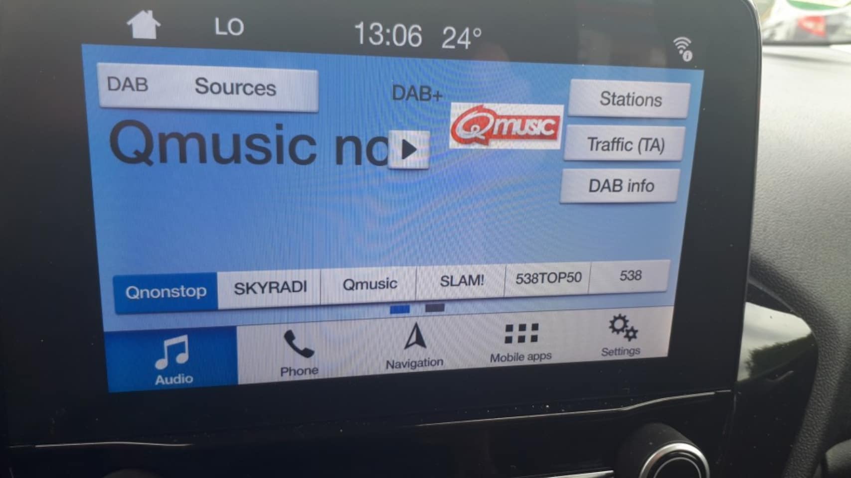 Ford Fiesta - 1.0 Ecoboost Titanium CLIMA/CRUISE/RADIO DAB/NAVI/PDC+CAMERA/LMV/ENZ