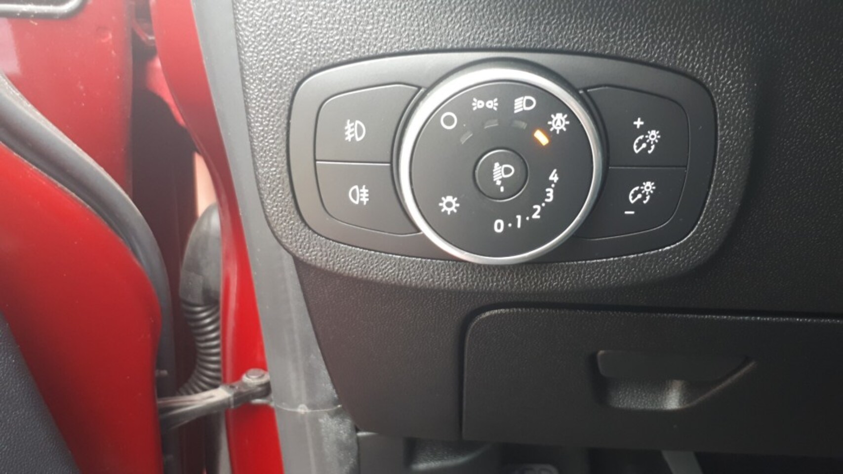 Ford Fiesta - 1.0 Ecoboost Titanium CLIMA/CRUISE/RADIO DAB/NAVI/PDC+CAMERA/LMV/ENZ