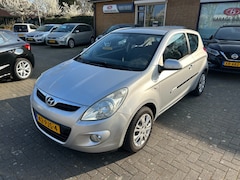 Hyundai i20 - 1.4I DYNAMIC Nederlandse auto