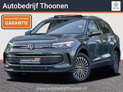 Volkswagen Tiguan - 1.5 PHEV eHybrid Life Edition | Pano | Trekhaak | Keyless | Camera