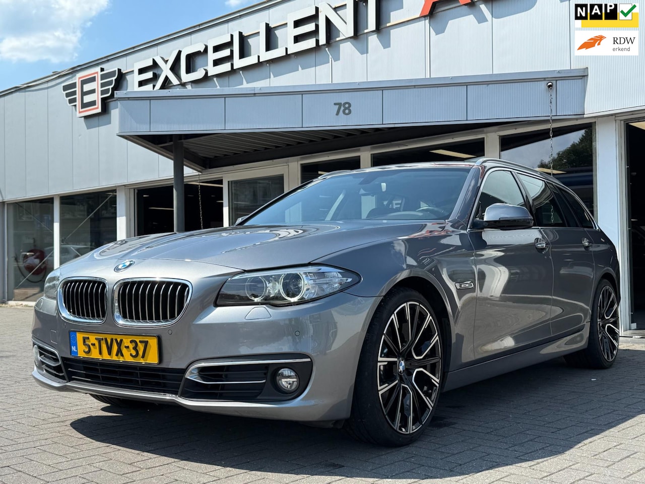 BMW 5-serie Touring - 520d Luxury Edition 520d Luxury Edition - AutoWereld.nl