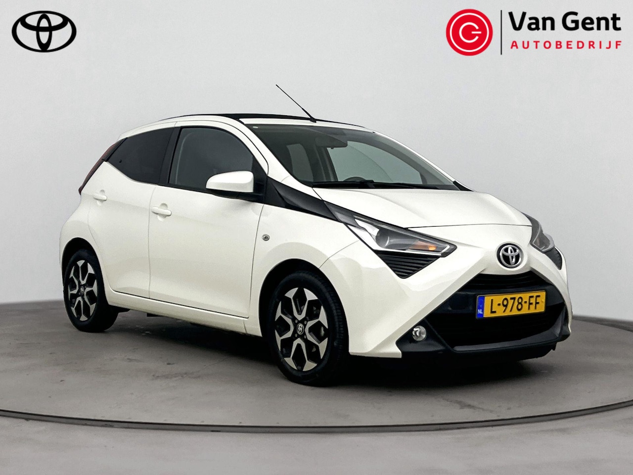 Toyota Aygo - 1.0 VVT-i x-joy cabrio | Elektrisch vouwdak | Clima | Apple Carplay / Android Auto | DAB - AutoWereld.nl