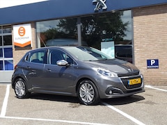 Peugeot 208 - 1.2 Puretech 110pk 5D Allure AUTOMAAT6 Navigatie | TREKHAAK | Apple Carplay & Android Auto