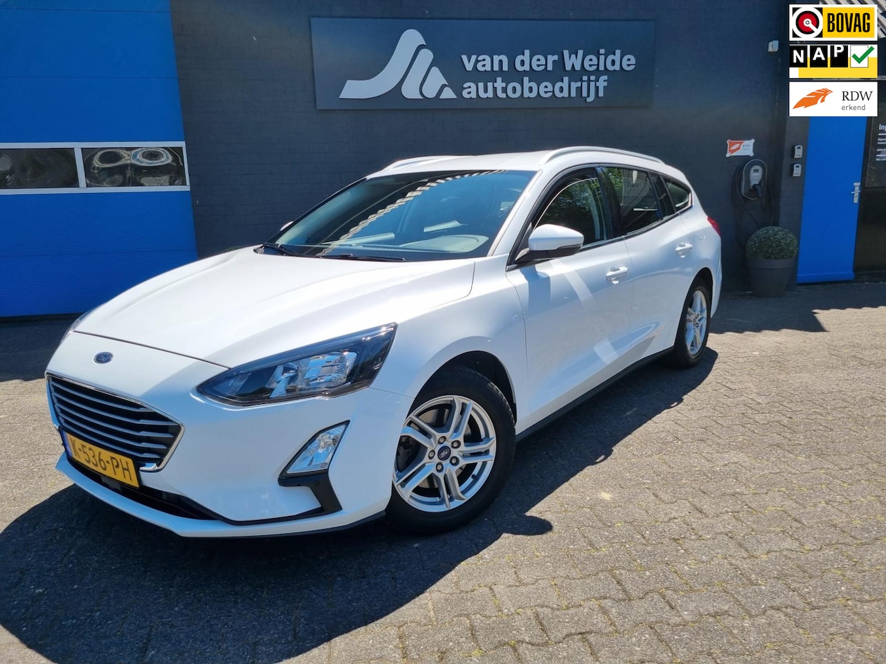 Ford Focus Wagon - 1.0 EcoBoost Hybrid Trend Edition Business 1.0 EcoBoost Hybrid Trend Edition Business, trekhaak - AutoWereld.nl
