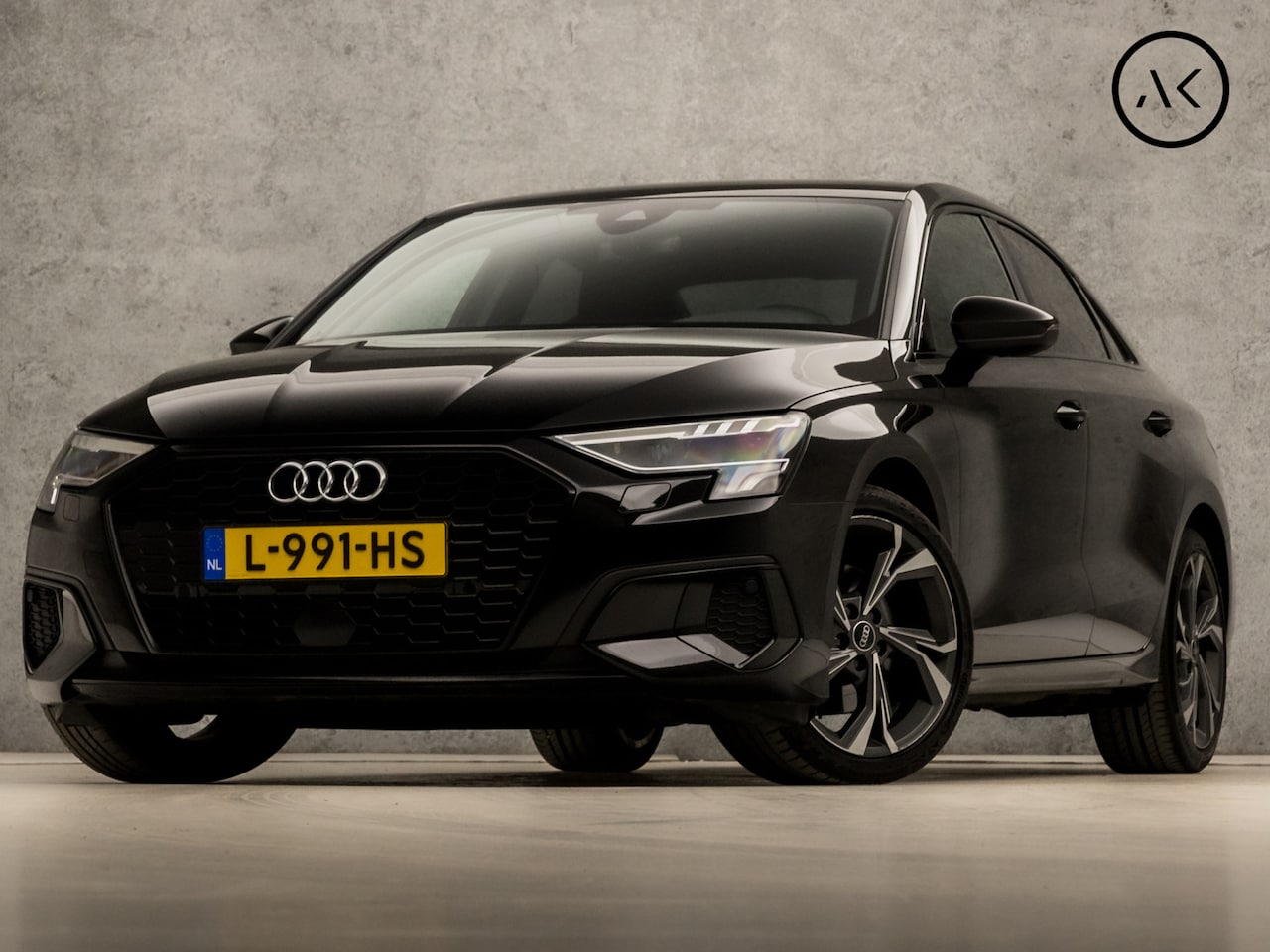 Audi A3 Limousine - 30 TFSI Sport Automaat (APPLE CARPLAY, GROOT NAVI, GETINT GLAS, SPORTSTOELEN, CRUISE, CLIM - AutoWereld.nl