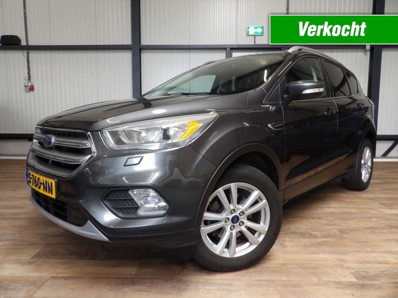 Ford Kuga - 1.5 T - navigatie - ecc - trekhaak - nette staat! - AutoWereld.nl