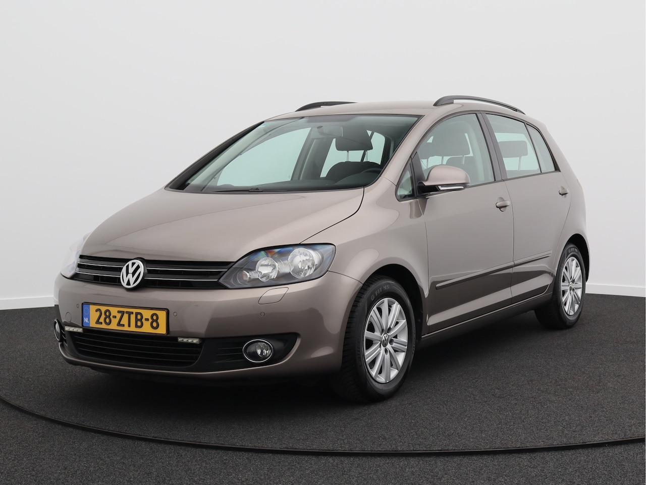 Volkswagen Golf Plus - 1.2 TSI Comfortline BlueMotion/ lage km/ mooie auto! - AutoWereld.nl