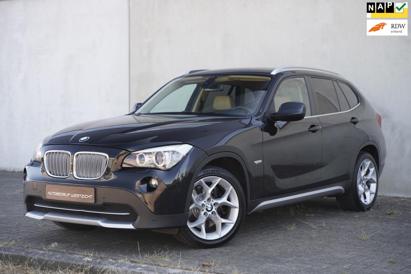 BMW X1 - XDrive28i Executive 6 cilinder Automaat, Leder, Xenon - AutoWereld.nl